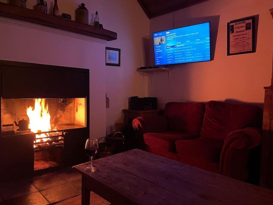 John The Mills Cottage Spahot Tub Private Beach 多尼戈尔 外观 照片