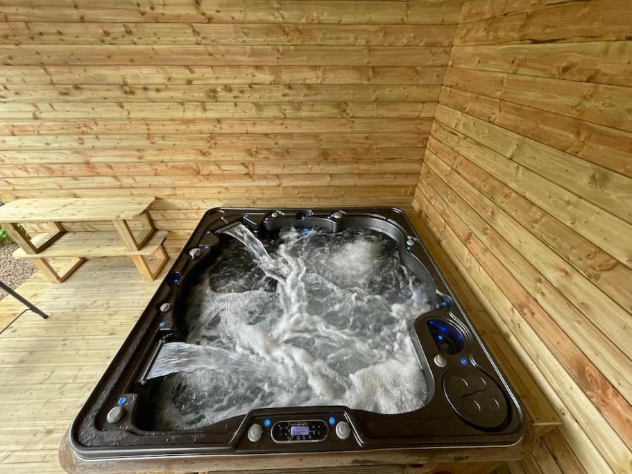 John The Mills Cottage Spahot Tub Private Beach 多尼戈尔 外观 照片